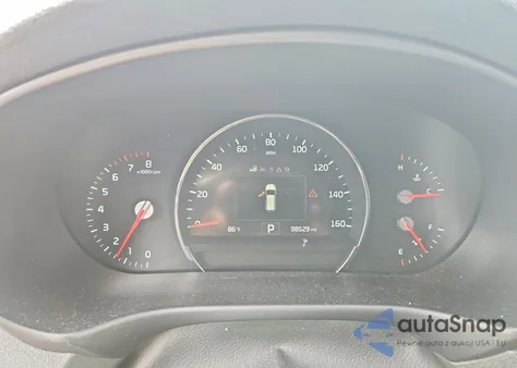 2018 Kia Sorento z USA, uszkodzony, nr VIN 5XYPHDA5XJG429909